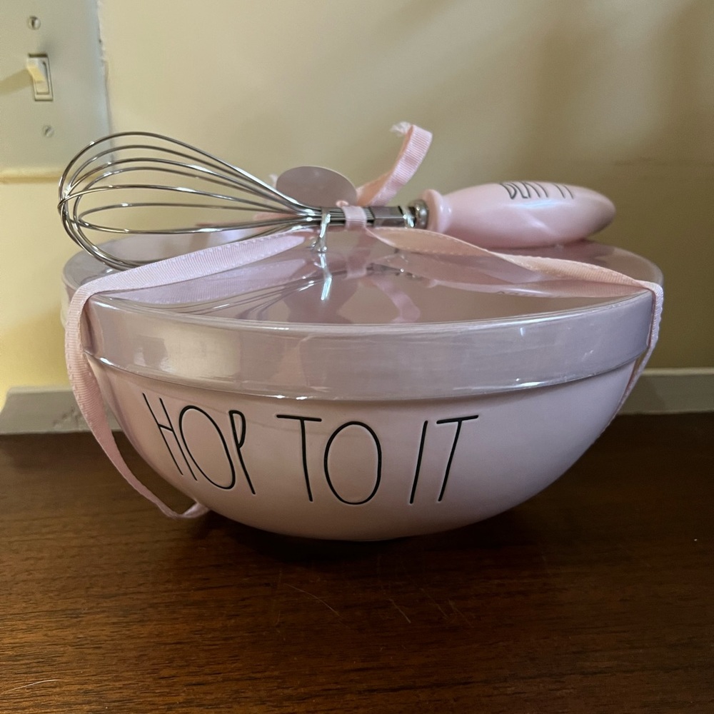 Rae Dunn “Hop to it” mixing bowl with whisk